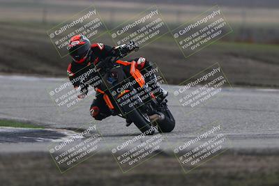 media/Nov-29-2025-TrackDaz (Sat) [[10ae2d9bce]]/B Group/Session 3 (Outside Grapevine)/